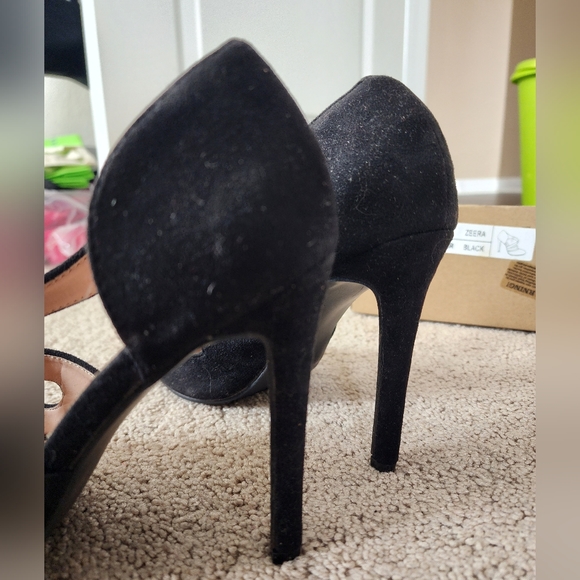 BNIB black stilettos - Picture 4 of 6